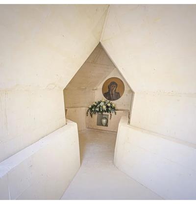 Pol&eacute;mica por un rodaje de contenido sexual en la tumba de Camilo Sesto