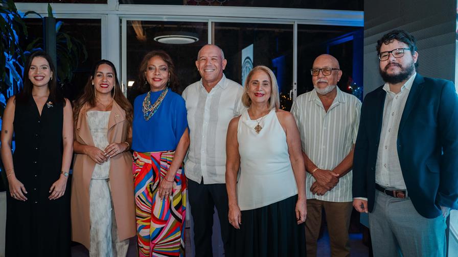 Clínica de la Piel Dr. Huberto Bogaert celebra 35 años de legado y anuncia expansión de servicios Clínica de la Piel Dr. Huberto Bogaert celebra 35 años de legado y anuncia expansión de servicios