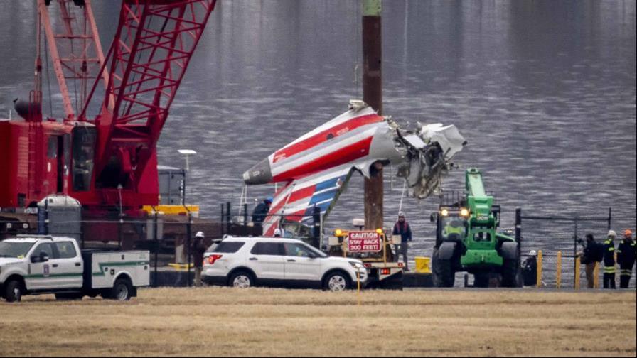 Gobierno de EE. UU. admite responsabilidad en colisión aérea que dejó 67 muertos en Washington Gobierno de EE. UU. admite responsabilidad en colisión aérea que dejó 67 muertos en Washington