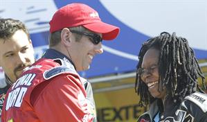 Expiloto de NASCAR y su familia entre los muertos en accidente a&eacute;reo en Carolina del Norte