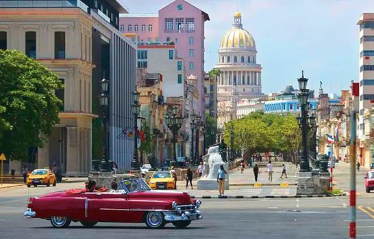 Cuba solo recibir&aacute; 1.9 millones de turistas en 2025