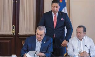 Abinader duplic&oacute; el gasto en pensiones hasta el 5.53 % del presupuesto