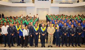 Instituto Policial grad&uacute;a 249 polic&iacute;as y dos miembros agregados militares