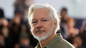 Assange demanda a la Fundaci&oacute;n Nobel por premiar a Machado