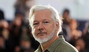 Assange demanda a la Fundaci&oacute;n Nobel por premiar a Machado