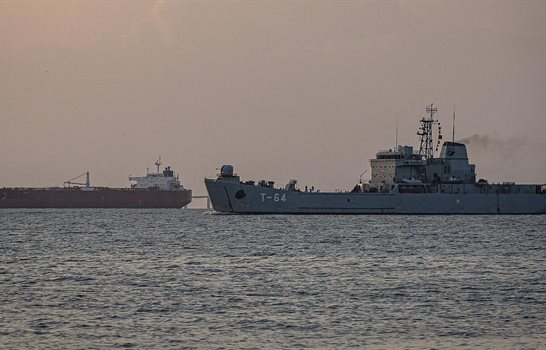 Maduro ordena escoltar petroleros y eleva la tensi&oacute;n naval con Estados Unidos