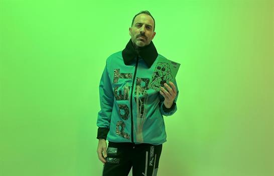 Marcos de la Fuente, poeta en Nueva York: No quiero que la IA me haga la vida m&aacute;s f&aacute;cil