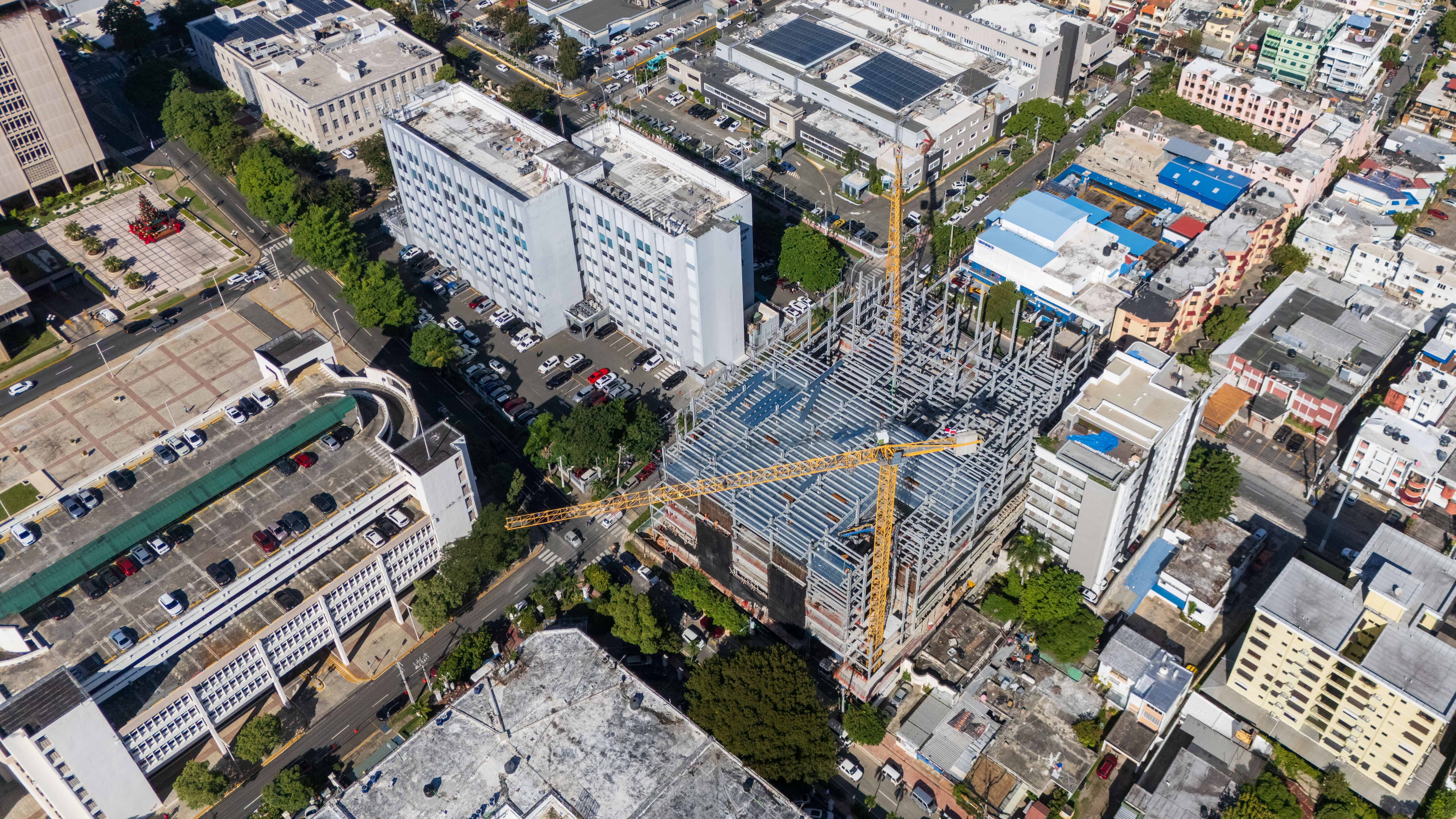 Parqueo de la M&eacute;xico y&nbsp; Pedro Henriquez Ure&ntilde;a.