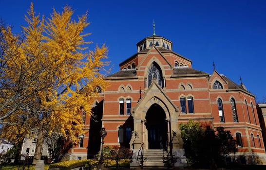 EE. UU. suspende el programa de visas de diversidad tras ataque en Universidad de Brown