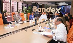 Comisi&oacute;n Consultiva se re&uacute;ne con directivos del Escogido y conoce conclusiones del Arq. Mella