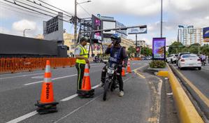 Bajo el sol o la lluvia: as&iacute; transcurre el d&iacute;a a d&iacute;a de los agentes del tr&aacute;nsito