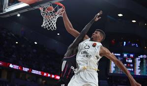 El Real Madrid gana una vibrante batalla ofensiva al Par&iacute;s Basketball