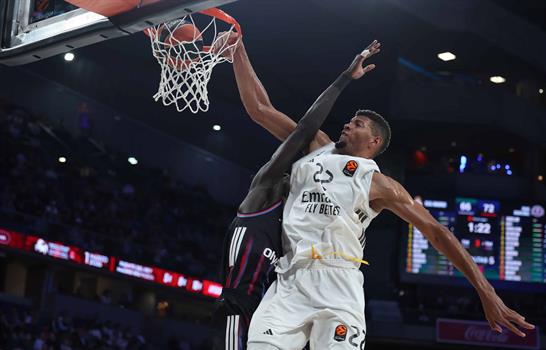 El Real Madrid gana una vibrante batalla ofensiva al Par&iacute;s Basketball