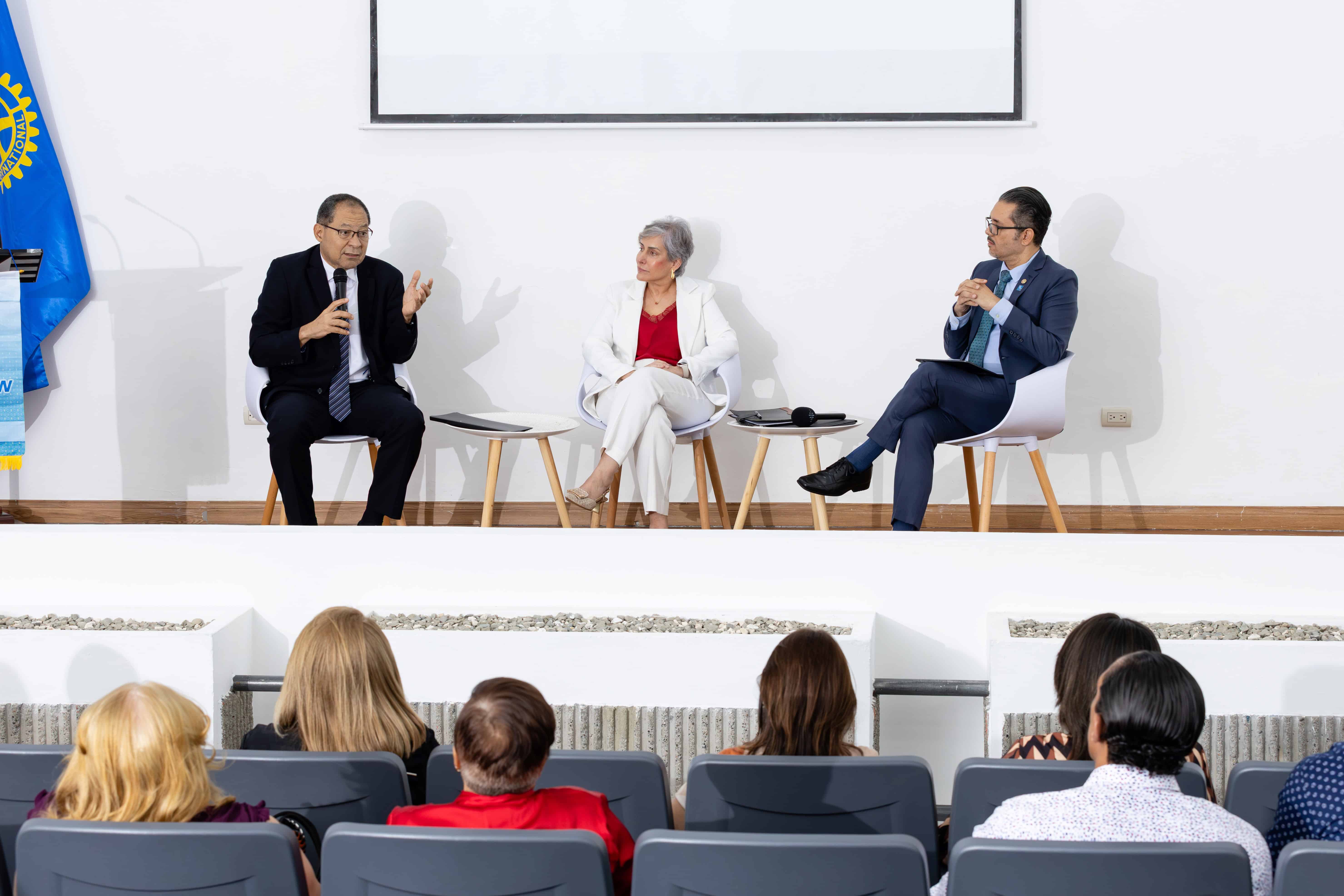 Con esta actividad se conmemoró la lucha internacional para la eliminación de la violencia contra la mujer.