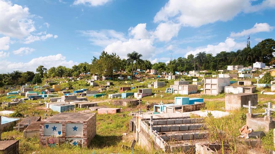 Los muertos sin nombres ni quien los entierre