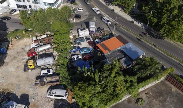 Empresa asegura que tiene t&iacute;tulo de propiedad de terrenos en Los Jardines