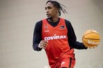 El dominicano Jassel P&eacute;rez debuta con el Covir&aacute;n en la dif&iacute;cil pista del Gran Canaria