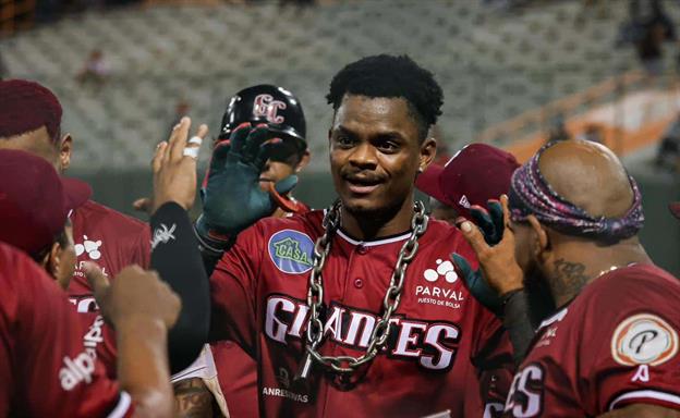 Cinco d&iacute;as para definir un cierre intenso en la Lidom con cuatro equipos para dos puestos