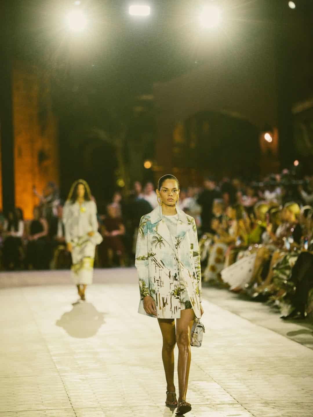 Desfile Pre-Fall 2026 de &Oacute;scar de la Renta en la Fortaleza Ozama.