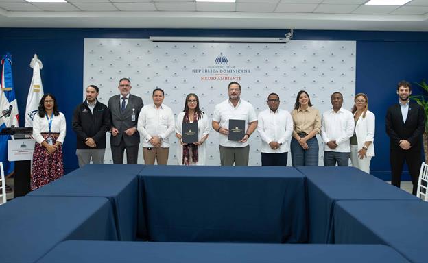 Lanzan proyecto Plastic Reboot para reducir residuos pl&aacute;sticos en el pa&iacute;s