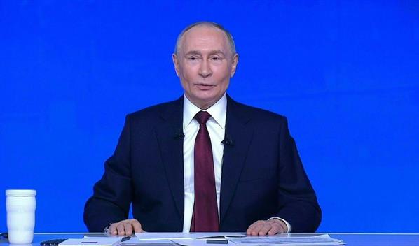Putin dice que podr&iacute;a suspender bombardeos el d&iacute;a de unas eventuales elecciones en Ucrania