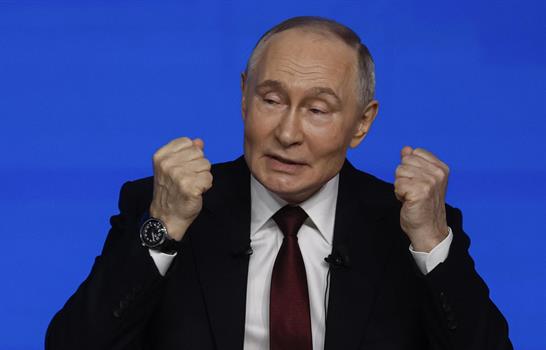 Putin se emociona al hablar de los soldados que combaten en Ucrania