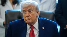 Trump firma ley de defensa de 900,000 millones de d&oacute;lares y que elimina sanciones a Siria