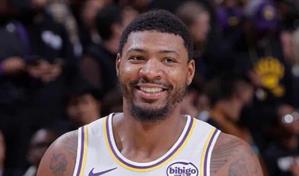 El base de los Lakers Marcus Smart es multado por insultar a los &aacute;rbitros