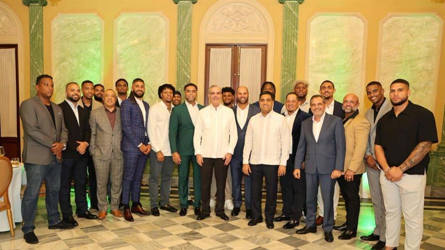 Presidente Luis Abinader se reúne con jugadores de Grandes Ligas Presidente Luis Abinader se reúne con jugadores de Grandes Ligas