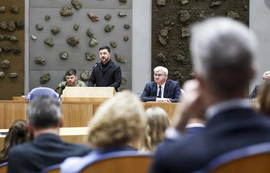 Zelenski dice que EE. UU. ha propuesto encuentro tripartito con Ucrania y Rusia en Miami