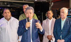 Leonel Fern&aacute;ndez califica el caso de Senasa como "la gran estafa a los pobres"