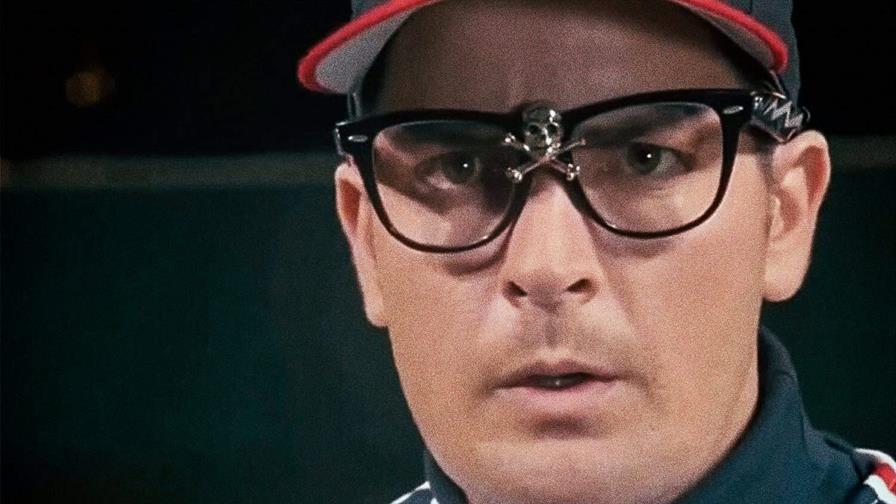 Charlie Sheen revela que se dopó para la película Major League y le subió 10 millas a la recta