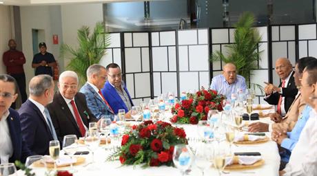 Se re&uacute;nen exjefes de la Polic&iacute;a con el actual director de la entidad  y recuerdan an&eacute;cdotas