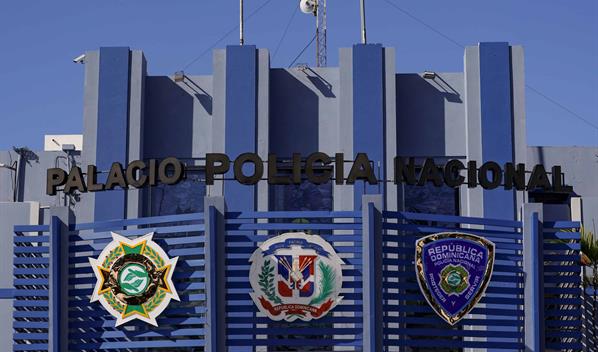 Polic&iacute;a justifica detenci&oacute;n de modelos; dice agentes tem&iacute;an fueran v&iacute;ctimas de explotaci&oacute;n sexual