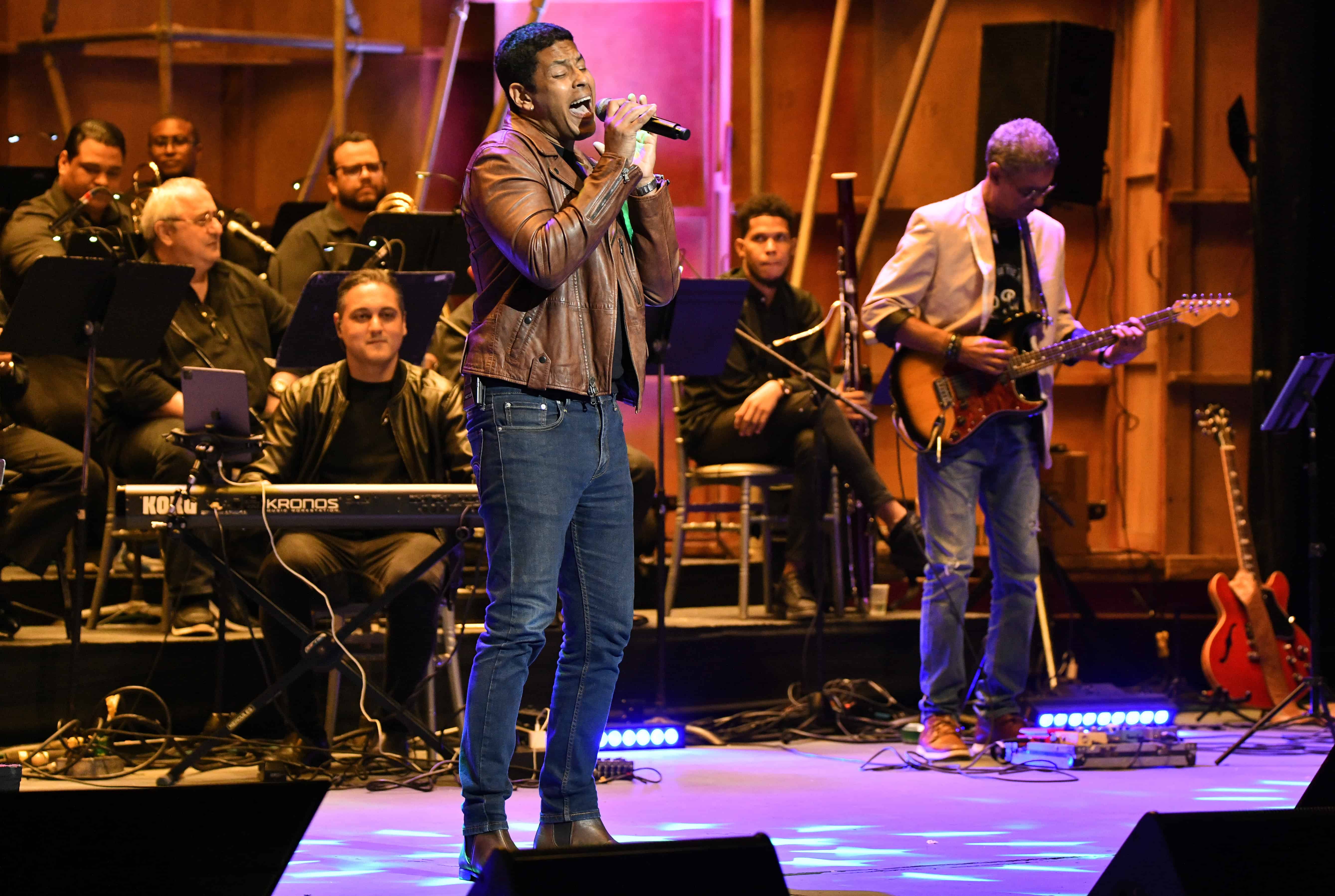 Héctor Aníbal en Rock Sinfónico 2025.