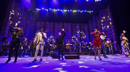 Amaury S&aacute;nchez fusiona rock y sinf&oacute;nica en una noche memorable en el Teatro Nacional