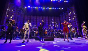 Amaury S&aacute;nchez fusiona rock y sinf&oacute;nica en una noche memorable en el Teatro Nacional