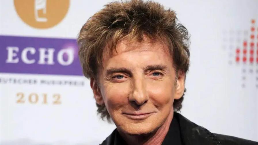 El cantante Barry Manilow revela que tiene c&aacute;ncer de pulm&oacute;n y se someter&aacute; a cirug&iacute;a