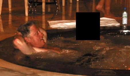 Bill Clinton pide que se publiquen todos los archivos del caso Epstein en los que aparece