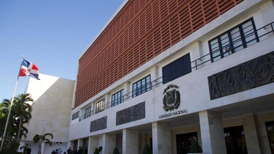 El Congreso posterga para el 2026 las leyes atrasadas que no aprob&oacute; en el 2025