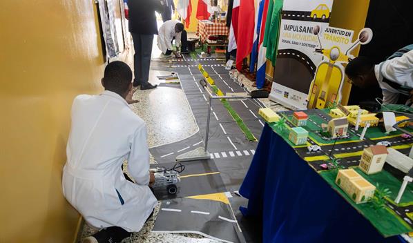 Rafael Santos Bad&iacute;a: El Infotep impartir&aacute; carreras t&eacute;cnicas en polit&eacute;cnicos