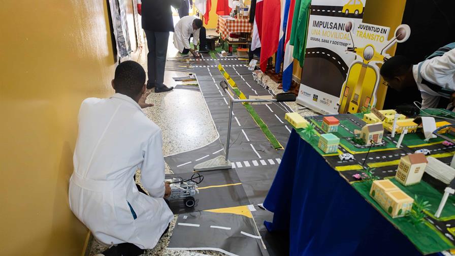 Rafael Santos Bad&iacute;a: El Infotep impartir&aacute; carreras t&eacute;cnicas en polit&eacute;cnicos