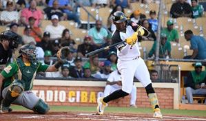 Las &Aacute;guilas complican m&aacute;s a las Estrellas y llegan a 32 triunfos