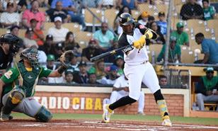 Las &Aacute;guilas complican m&aacute;s a las Estrellas y llegan a 32 triunfos