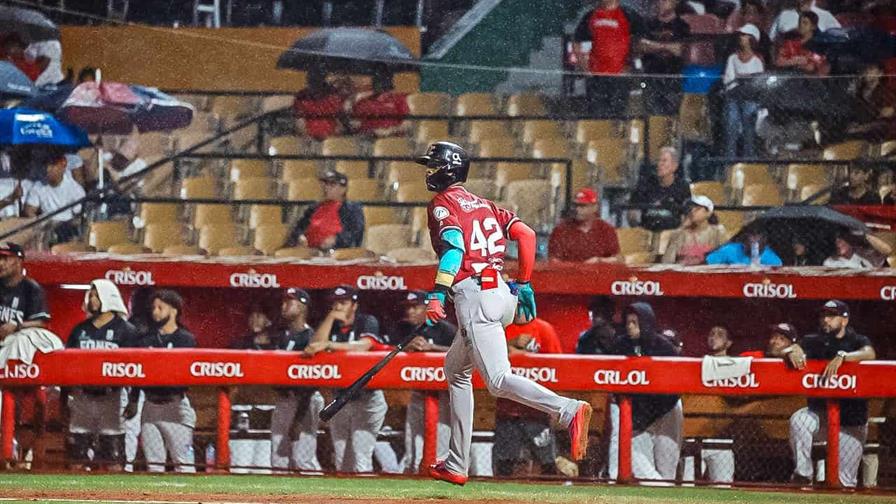 Video | Julio Carreras la saca con las bases llenas y los Gigantes vencen a los Leones