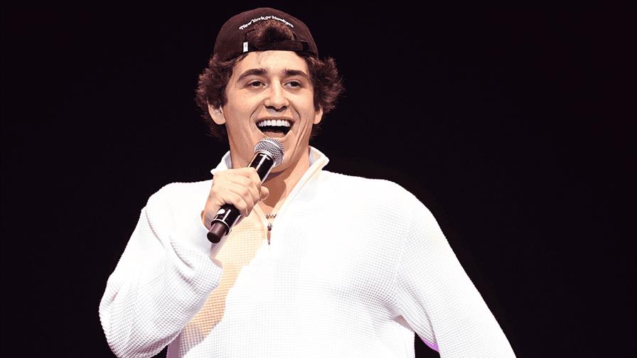 Marcello Hernández anuncia estreno de su primer especial de stand-up en Netflix