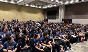 Consulado eval&uacute;a redes sociales para visado J-1 del programa Summer Work and Travel Bridge USA