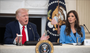 Minti&oacute; al Congreso sobre aprobaci&oacute;n de campa&ntilde;a publicitaria de $220 millones: la causa del despido de Kristi Noem