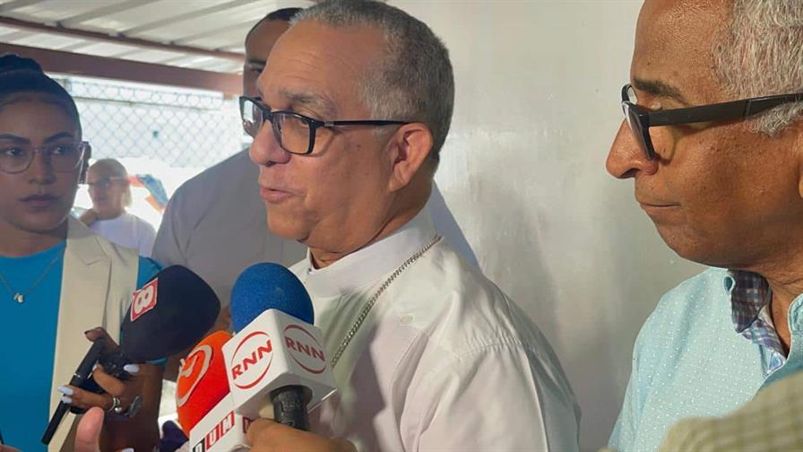 Arzobispo de Santiago cuestiona los mecanismos de supervisi&oacute;n estatal tras esc&aacute;ndalo en Senasa