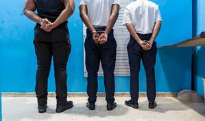 Detienen a miembros del Cesac y la DNCD por tr&aacute;fico de drogas en aeropuerto